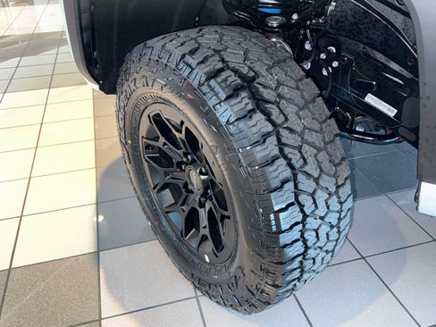 New 2026 Toyota Tacoma TRD Off-Road AWD/4WD image 9