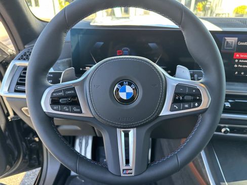 New 2026 BMW X7 M60i image 27