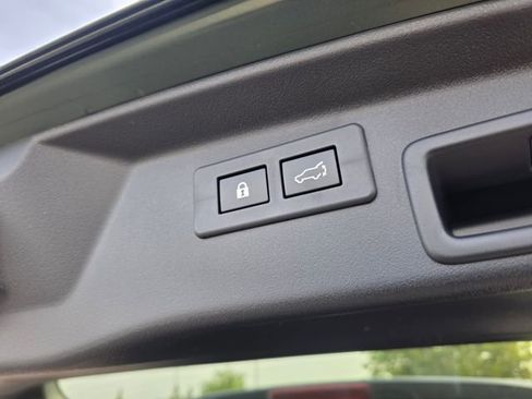 New 2026 Subaru Outback Limited AWD/4WD image 14