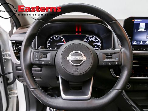 Used 2023 Nissan Rogue SL w/ SL Premium Package AWD/4WD image 10