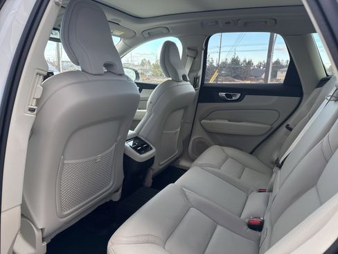 New 2026 Volvo XC60 B5 Ultra w/ Protection Package Premier image 10