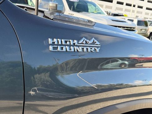Used 2020 Chevrolet Silverado 3500 High Country w/ LPO, Hitch Package AWD/4WD image 9