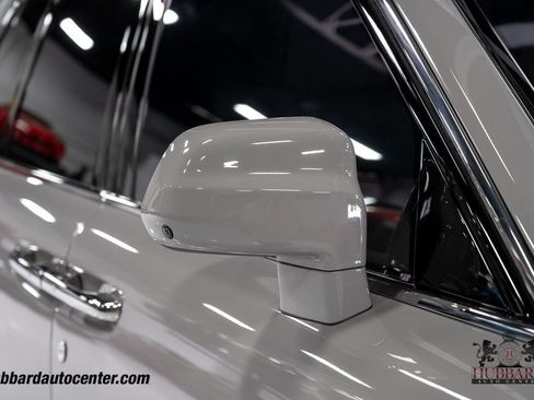 Used 2023 Rolls-Royce Cullinan AWD/4WD image 37