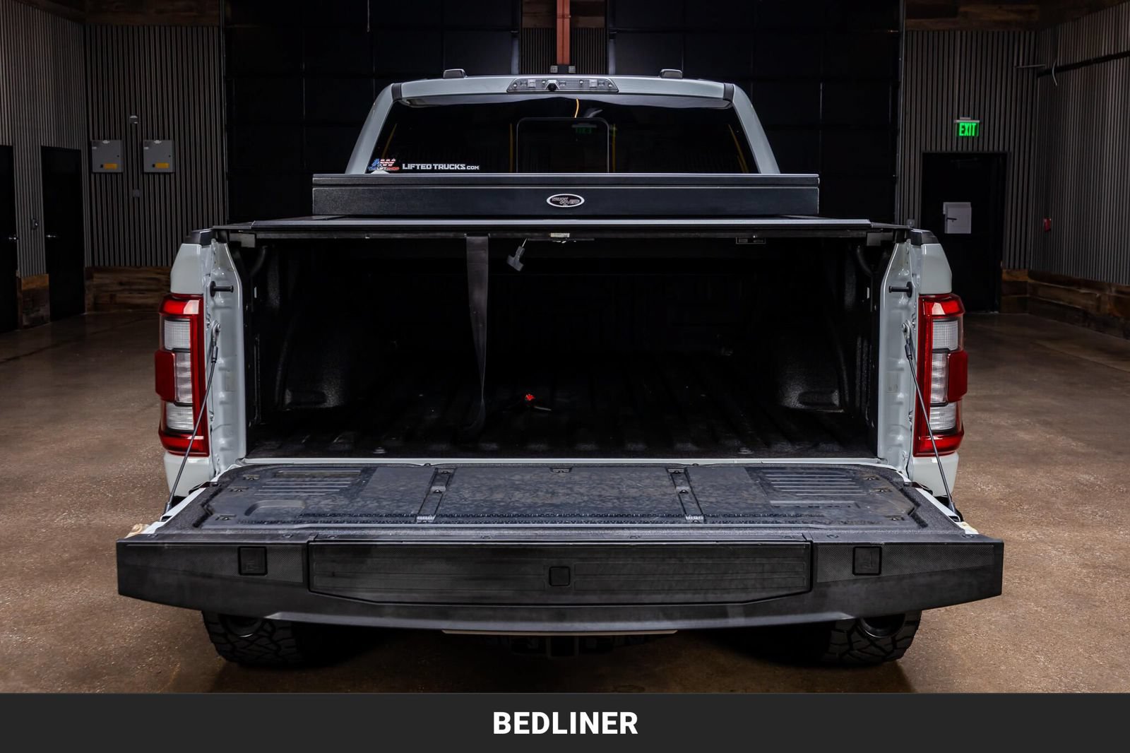 Used 2023 Ford F150 Raptor w/ Equipment Group 802A Raptor R AWD/4WD image 9