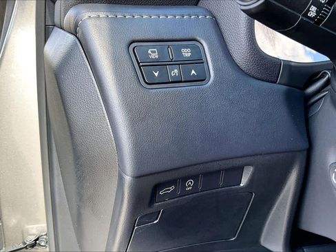 Used 2024 Lexus LX 600 F Sport image 34