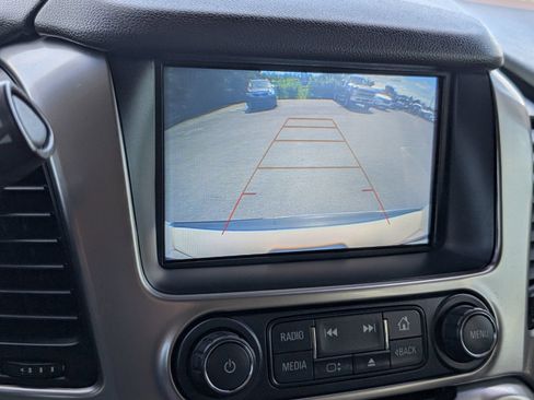 Used 2019 Chevrolet Suburban Premier AWD/4WD image 21