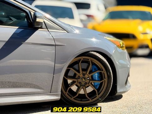 Used 2017 Ford Focus RS AWD/4WD image 6