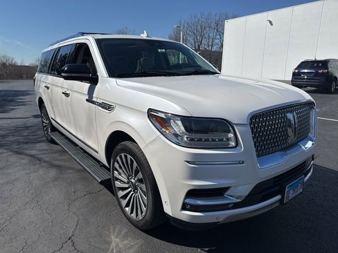 Used 2019 Lincoln Navigator L Reserve image 10