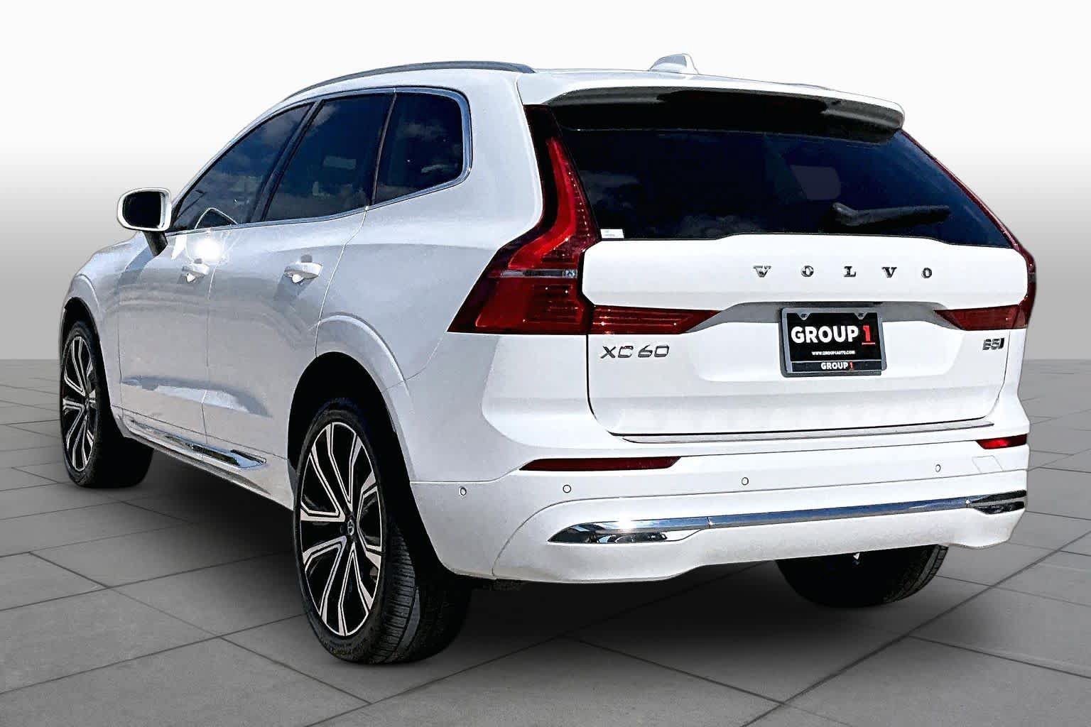 Used 2023 Volvo XC60 B5 Ultimate w/ Climate Package AWD/4WD image 12