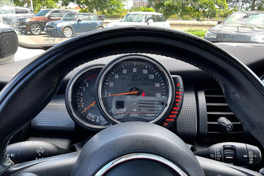 Used 2017 MINI Cooper 2-Door Hardtop FWD image 18