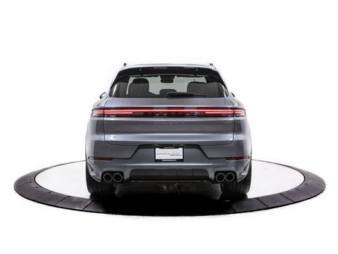 New 2026 Porsche Cayenne GTS image 6