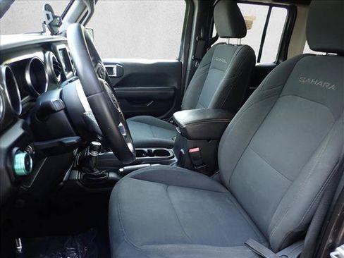 Used 2020 Jeep Wrangler Unlimited Sahara AWD/4WD image 11