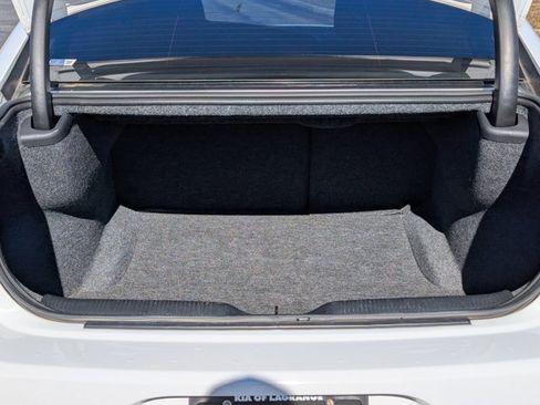 Used 2023 Dodge Charger SXT w/ Blacktop Package image 9