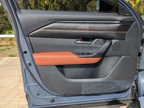 Used 2026 MAZDA CX-50 Meridian Edition w/ Apex Package image 14