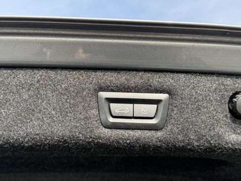 Used 2023 BMW 530i image 23