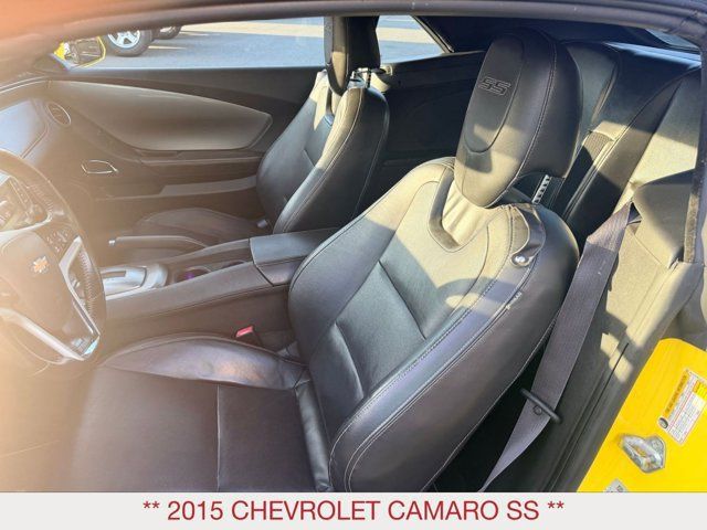 Used 2015 Chevrolet Camaro SS RWD image 13