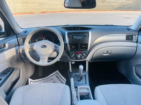 Used 2011 Subaru Forester 2.5X Premium image 11