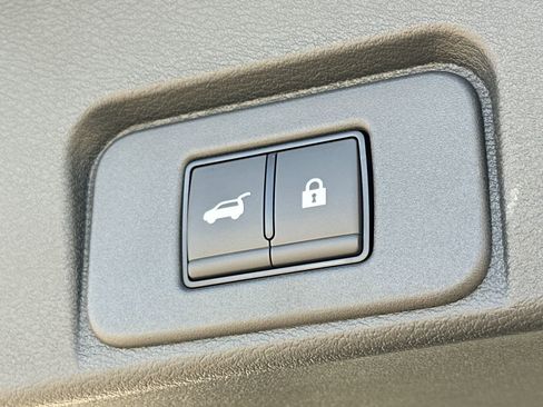 New 2026 Nissan Rogue Platinum w/ Platinum Premium Package image 17