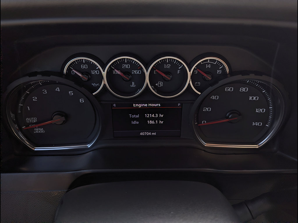 Used 2020 Chevrolet Silverado 1500 RST AWD/4WD image 2