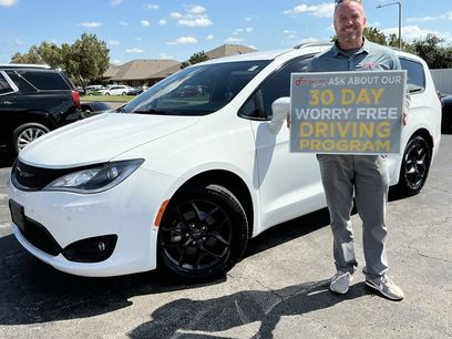 Used 2019 Chrysler Pacifica Touring-L Plus w/ Advanced Safetytec Group