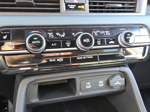 New 2026 Honda Pilot Sport image 34