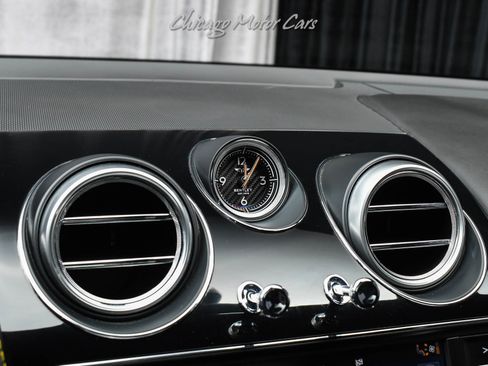 Used 2017 Bentley Bentayga image 14