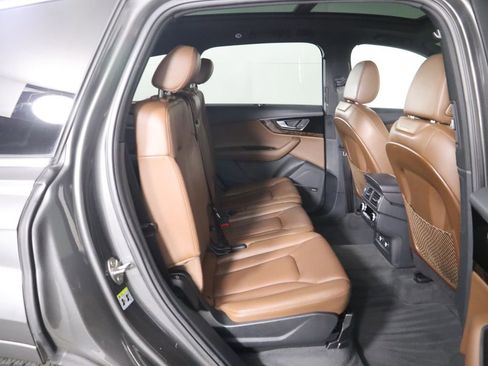 Used 2019 Audi Q7 3.0T Premium Plus w/ Premium Plus Package image 23