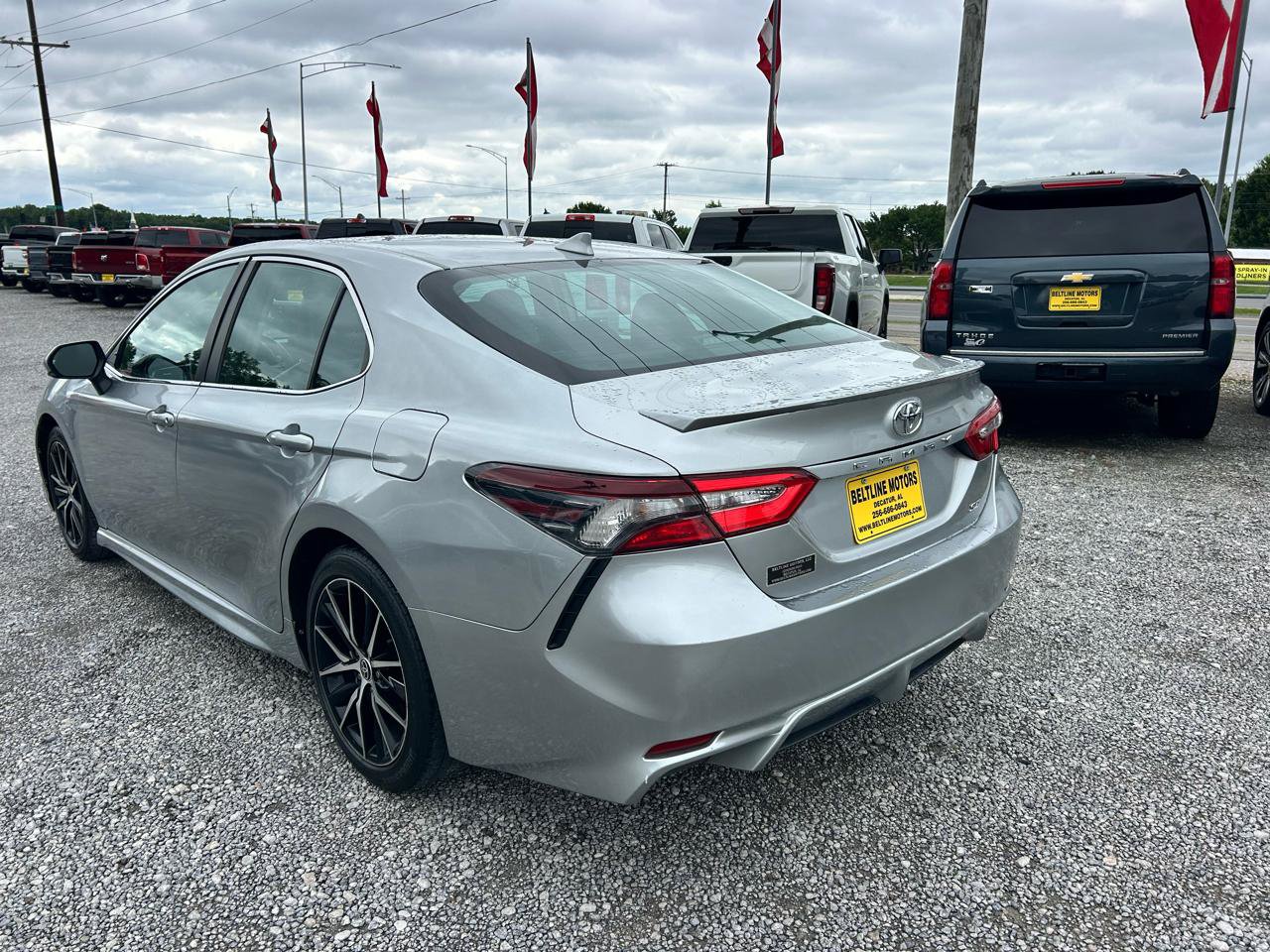 Used 2023 Toyota Camry SE FWD image 17