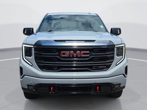 Used 2024 GMC Sierra 1500 AT4 w/ Technology Package AWD/4WD image 10