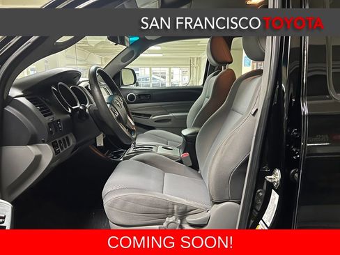 Used 2014 Toyota Tacoma PreRunner image 11