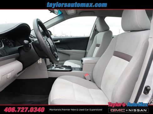 Used 2014 Toyota Camry LE FWD image 5