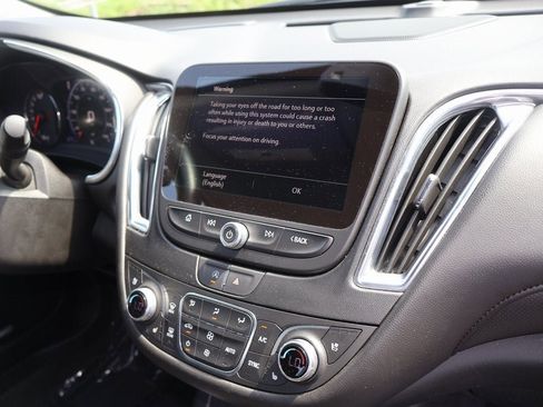 Used 2024 Chevrolet Malibu LT image 11