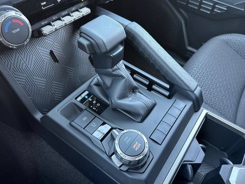New 2026 Toyota 4Runner SR5 AWD/4WD image 26