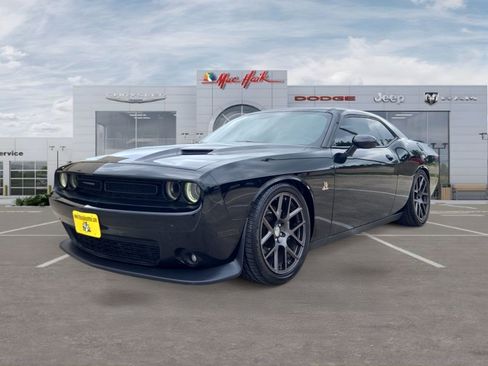 Used 2016 Dodge Challenger R/T Scat Pack w/ Leather Interior Group RWD image 1