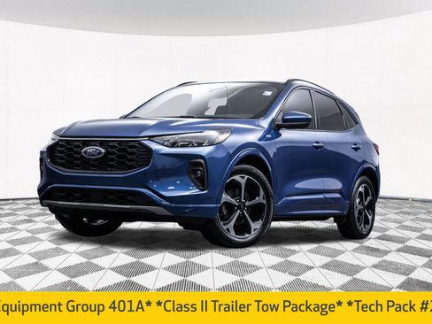 Used 2023 Ford Escape ST-Line Select w/ Tech Pack #2 AWD/4WD image 2
