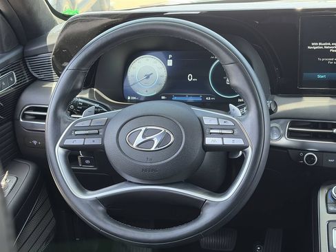 Certified 2024 Hyundai Palisade Calligraphy AWD/4WD image 13