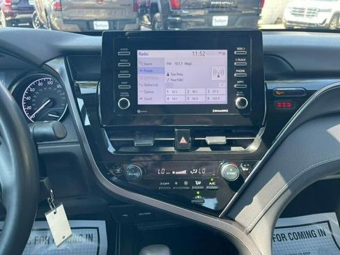 Used 2023 Toyota Camry SE image 15