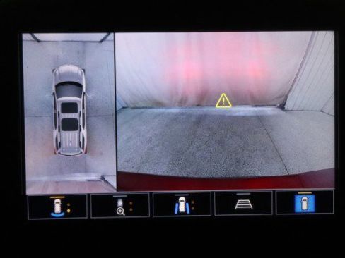 Used 2022 Chevrolet Traverse RS w/ LPO, Floor Liner Package AWD/4WD image 19