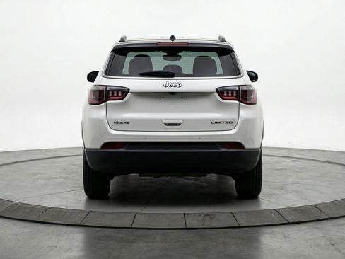 Used 2025 Jeep Compass Limited AWD/4WD image 7