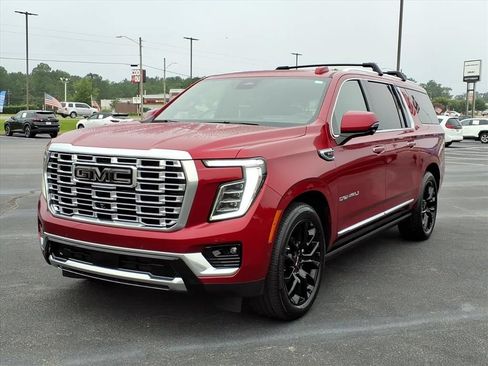 Used 2026 GMC Yukon XL Denali w/ Denali Reserve Package AWD/4WD image 1