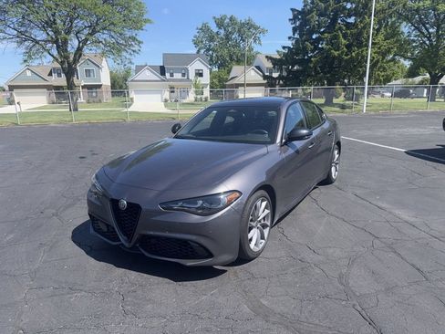 Used 2025 Alfa Romeo Giulia w/ Driving Assist Package RWD image 2