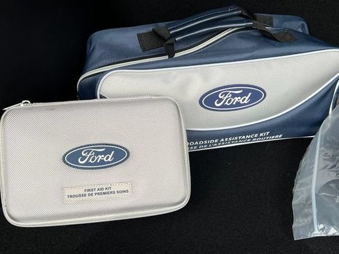 New 2024 Ford Escape SE FWD image 6