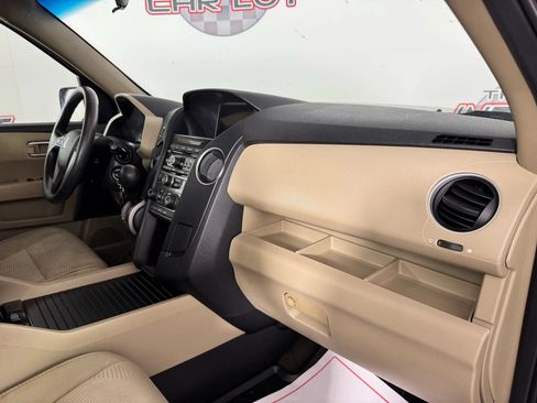 Used 2014 Honda Pilot LX image 12