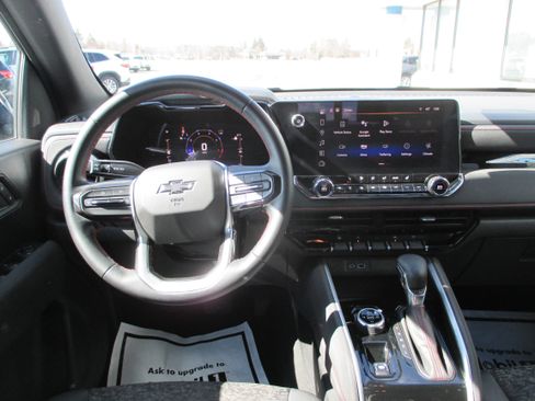 Used 2023 Chevrolet Colorado Z71 w/ Z71 Convenience Package 2 image 12