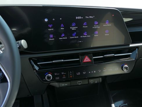 Used 2025 Kia Niro EX FWD image 17