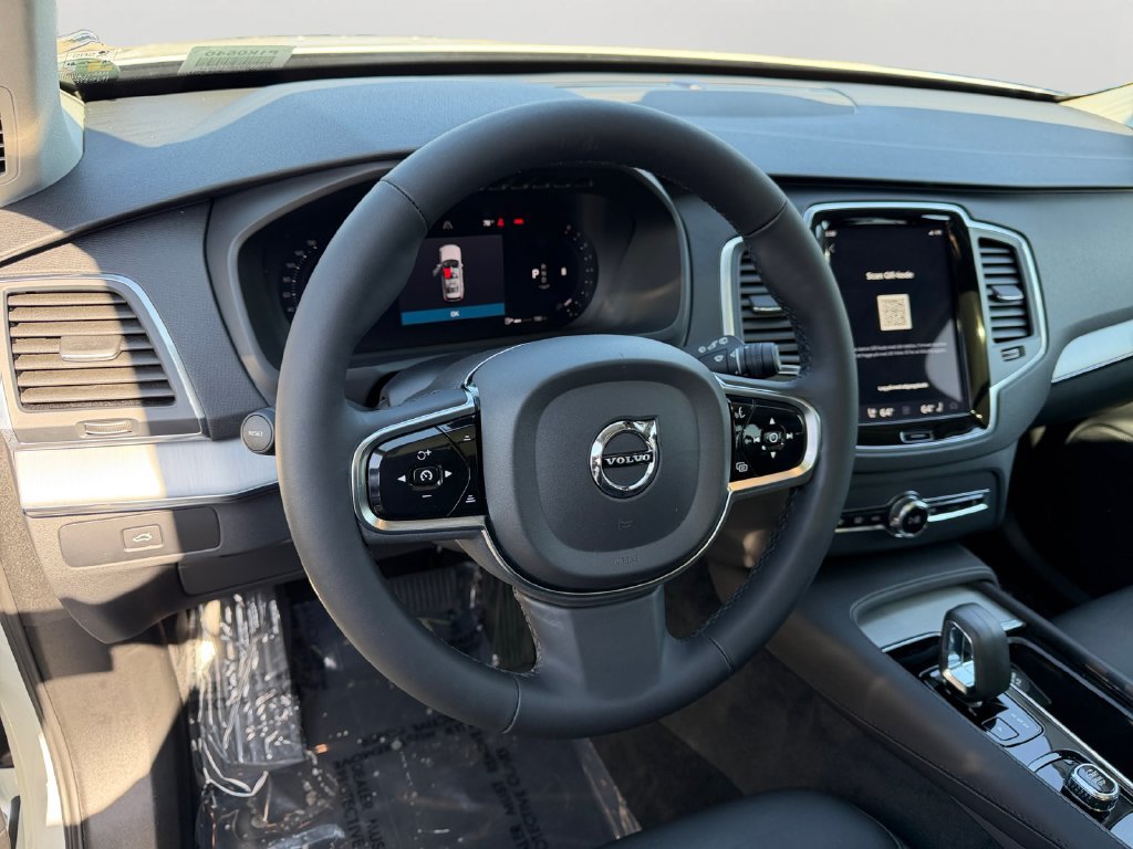 Used 2024 Volvo XC90 B5 Core w/ Climate Package AWD/4WD image 18