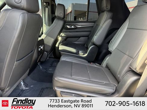 Used 2023 GMC Yukon Denali AWD/4WD image 7