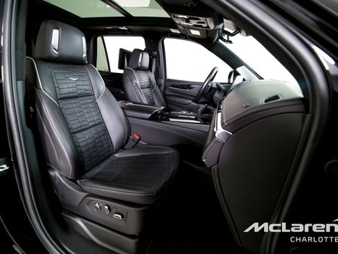 Used 2024 Cadillac Escalade V w/ LPO, ONYX Package AWD/4WD image 34