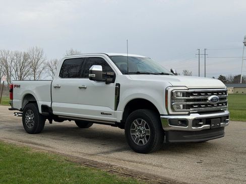 Used 2023 Ford F250 Lariat w/ Chrome Package image 7