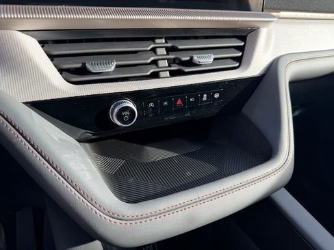 New 2026 Ford Explorer Active w/ Active Comfort Package image 18